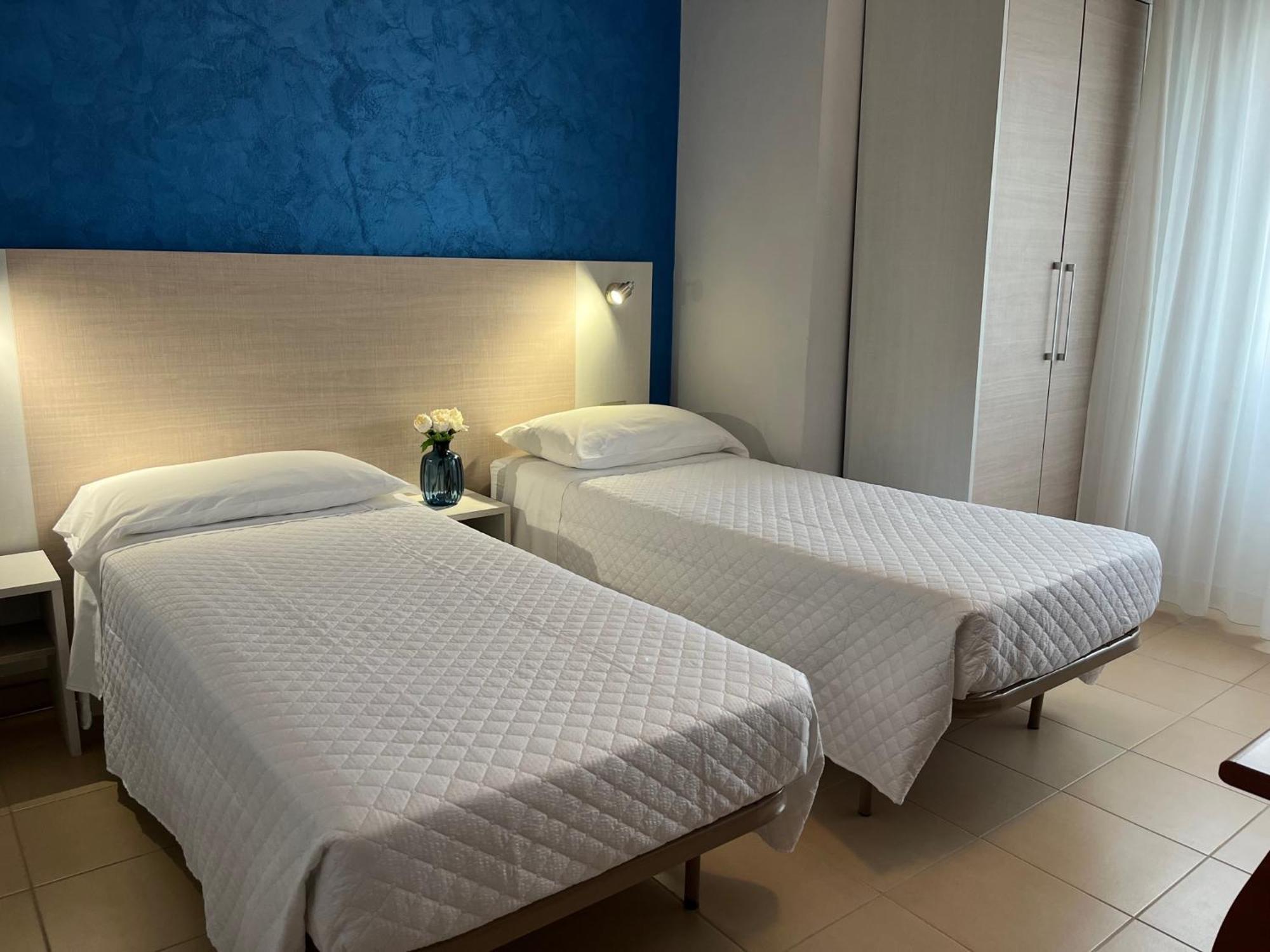 Hotel Le Ali Rimini Exterior photo